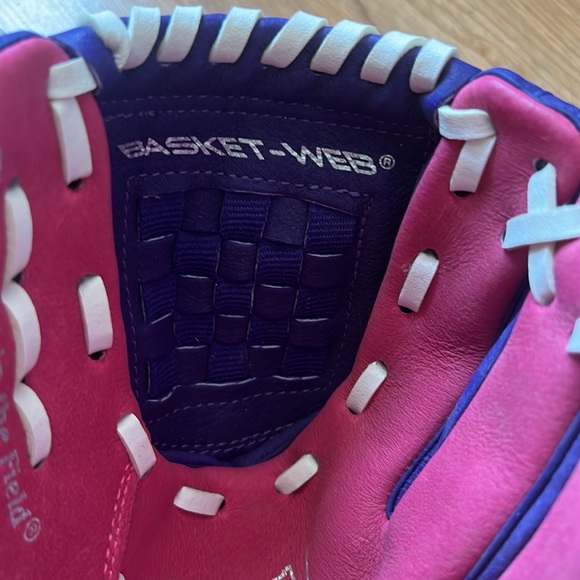 Rawlings t-ball mitt - Picture 2 of 11